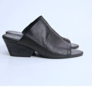 Eileen Fisher Juju Tumbled Open Toe Leather Sandals Black Women 8